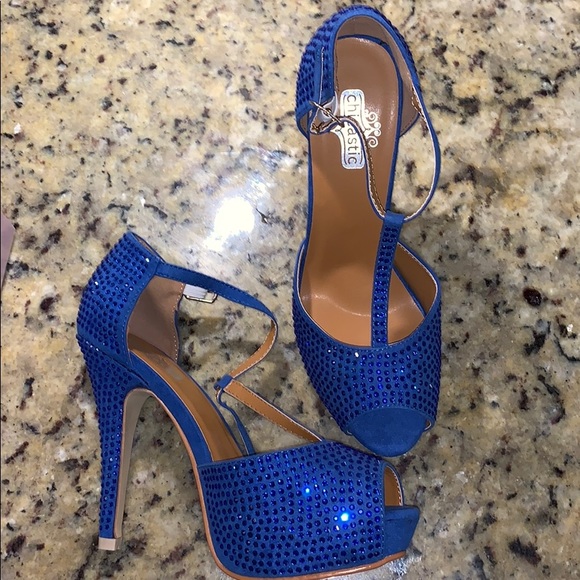 Blue bedazzled size 7 heels - Picture 3 of 5